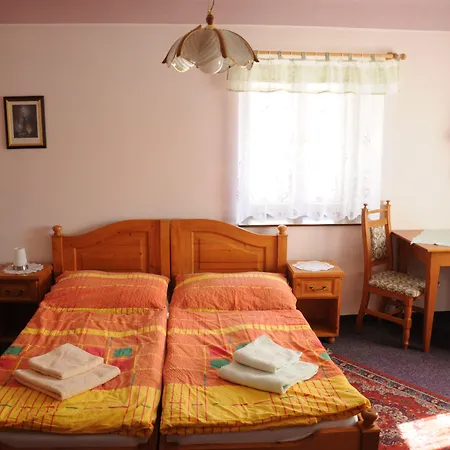 Na Kovarne Pensionat 3*